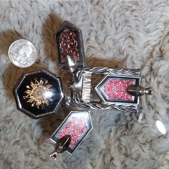 1973-1977 Monte Carlo emblems and 1979 Pontiac Bonneville emblem - Picture 2 of 8